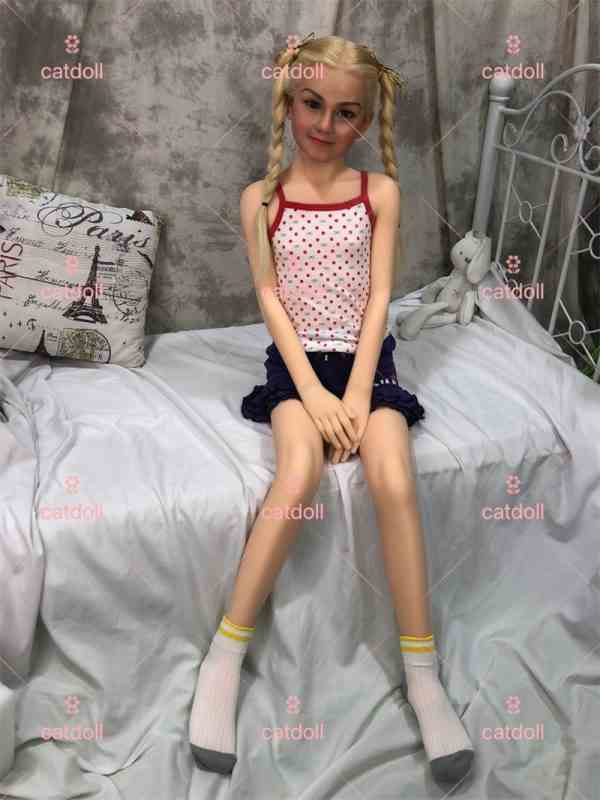 Catdoll 凱朵 矽膠頭TPE身 146cm A-cup 愛麗莎Alisa